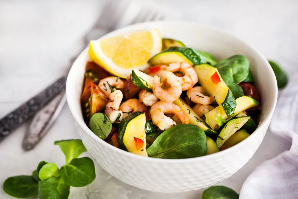 shrimps and zucchini warm salad delicious healthy PNSEWUY